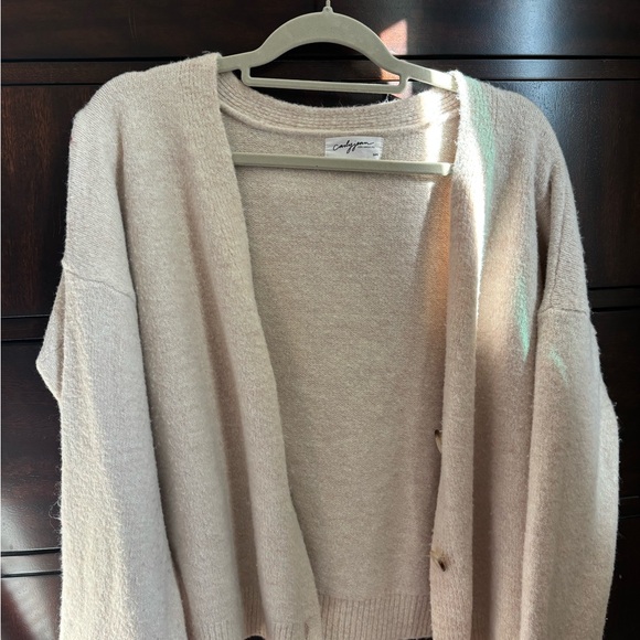 Cozy Beige Button-Up Women Sweater - Picture 2 of 4